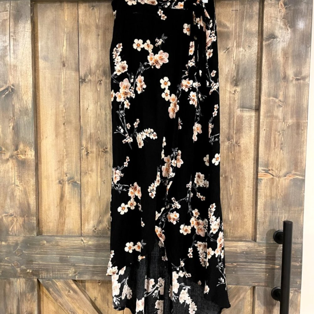 Flowered Long Black Tie Skirt